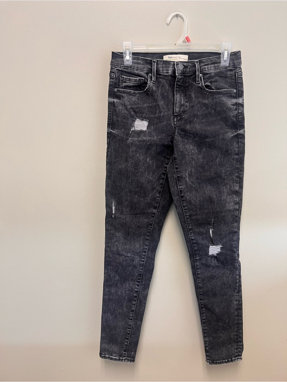 Gap Black distressed true skinny jeans